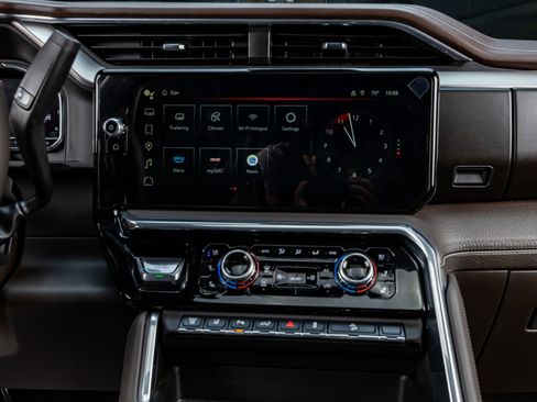 Used 2025 GMC Sierra 2500 Denali w/ Denali Reserve Package image 24