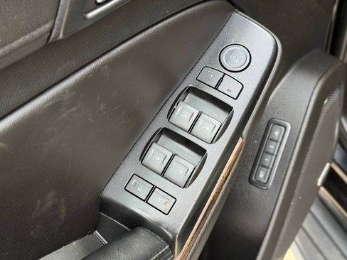 Used 2018 Chevrolet Tahoe LT image 7