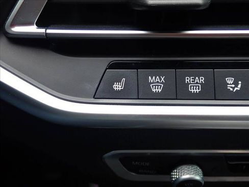 Used 2020 BMW X5 xDrive40i w/ M Sport Package AWD/4WD image 22