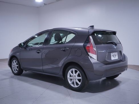 Used 2016 Toyota Prius C Four image 3