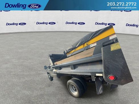 Used 2005 Ford F350 4x4 Regular Cab DRW Super Duty image 8