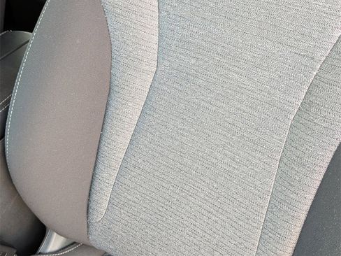 Used 2023 Nissan Rogue SV image 21