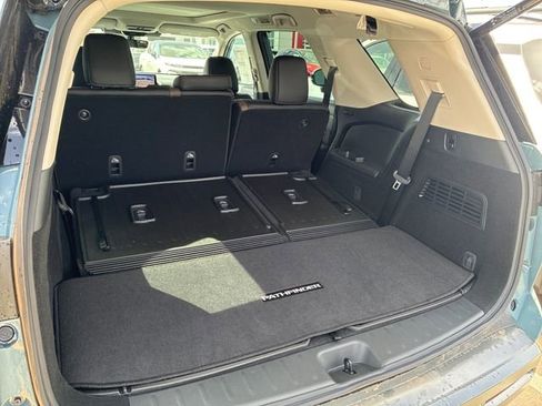 New 2026 Nissan Pathfinder Platinum image 16