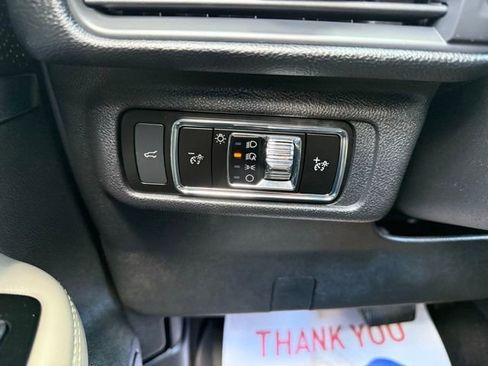 Used 2023 Lincoln Corsair AWD w/ Equipment Group 101A image 38