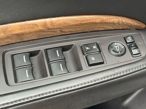 Used 2017 Acura MDX SH-AWD w/ Advance Package image 13