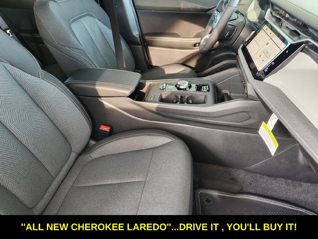 New 2026 Jeep Cherokee Laredo AWD/4WD image 10