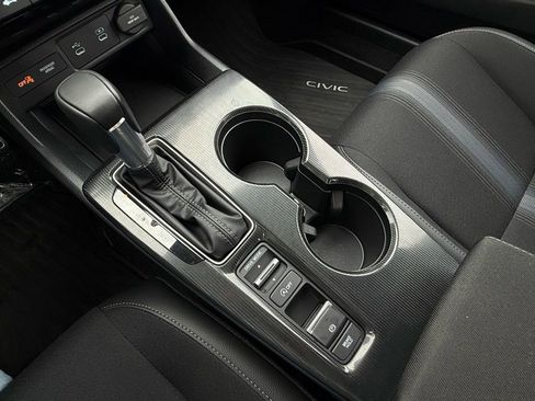 Certified 2025 Honda Civic Sport image 28