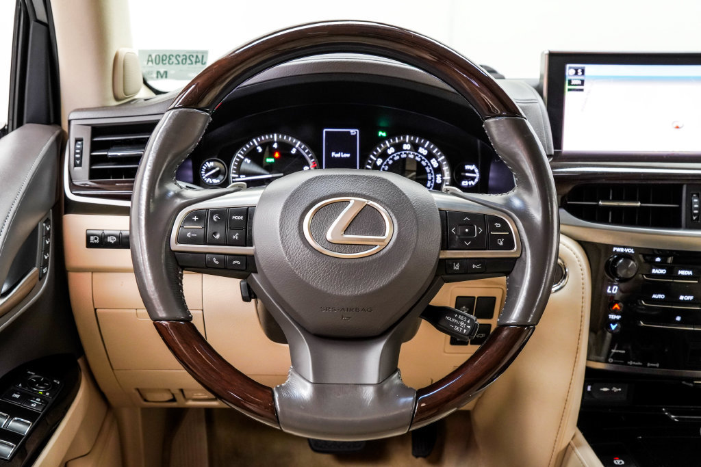 Used 2018 Lexus LX 570 4WD image 24