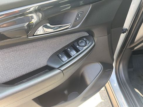 Used 2025 Chevrolet TrailBlazer LT FWD image 13