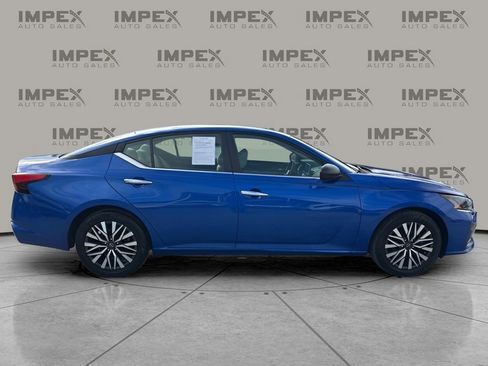 Used 2025 Nissan Altima 2.5 SV image 6