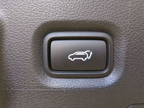 Used 2023 Hyundai Santa Fe SEL image 15