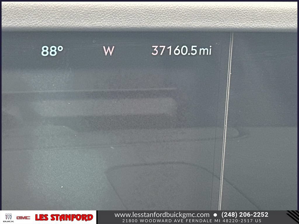 Used 2024 Lincoln Nautilus Premier AWD/4WD image 22