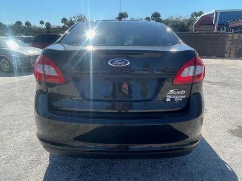 Used 2012 Ford Fiesta S image 5
