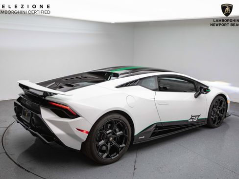 Used 2023 Lamborghini Huracan Tecnica image 18