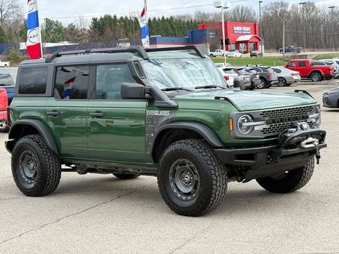 Used 2023 Ford Bronco Everglades AWD/4WD image 12