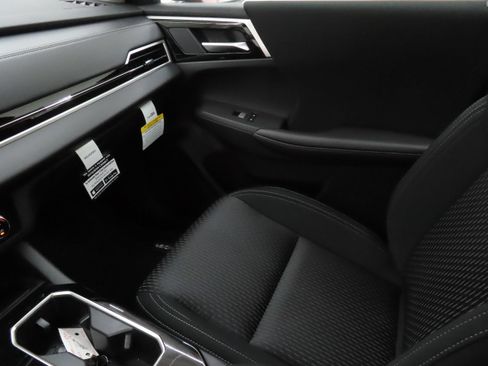 New 2026 Mitsubishi Outlander ES FWD image 17