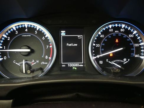 Used 2017 Toyota Highlander Limited image 26