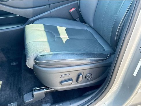 Used 2022 Hyundai Santa Fe Limited AWD/4WD image 18