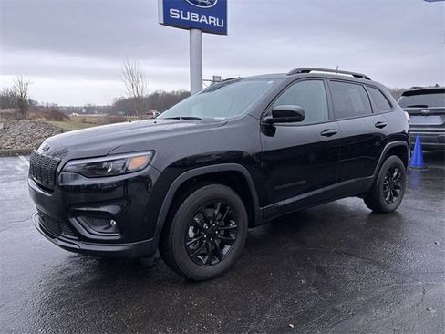 Used 2023 Jeep Cherokee Altitude Lux w/ Lux Elite Package image 6