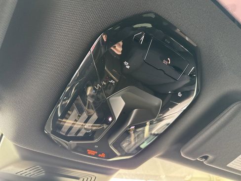 New 2026 BMW iX xDrive60 image 33