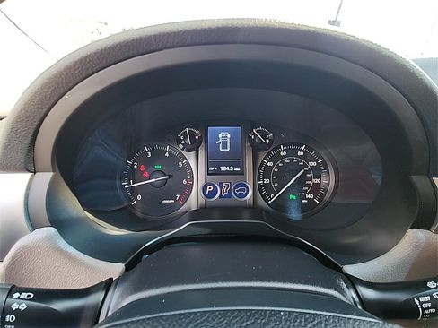 Used 2017 Lexus GX 460 image 16