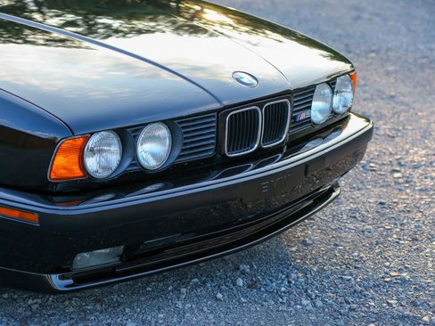 Used 1991 BMW M5 RWD image 5