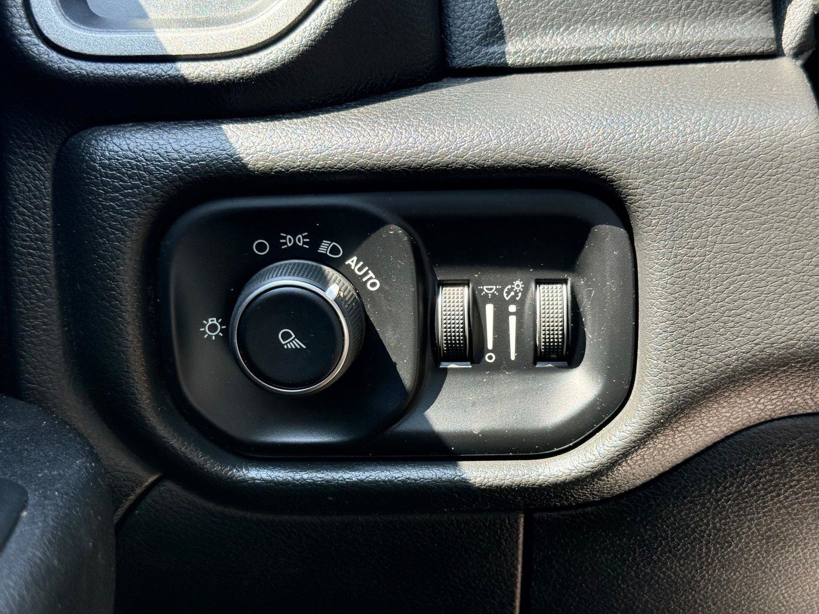 Used 2019 RAM 2500 Tradesman RWD image 35
