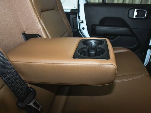 Used 2023 Jeep Wrangler Unlimited Rubicon 4xe w/ Steel Bumper Group AWD/4WD image 48