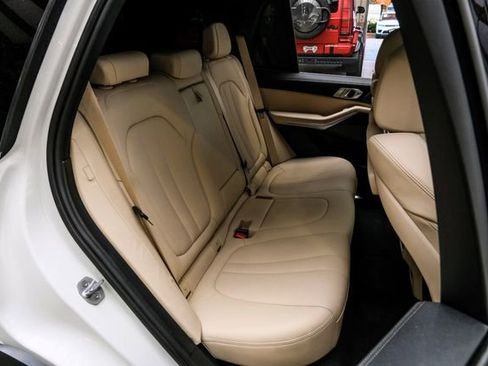 Used 2020 BMW X5 xDrive40i w/ Convenience Package image 61