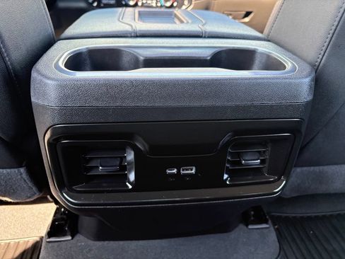 Used 2022 Chevrolet Silverado 1500 RST w/ Convenience Package II AWD/4WD image 17