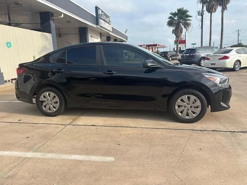 Used 2019 Kia Rio S FWD image 8