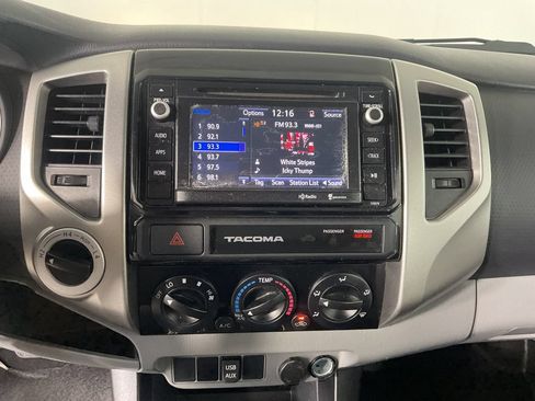 Used 2015 Toyota Tacoma 4x4 Access Cab V6 w/ SR5 Package image 13
