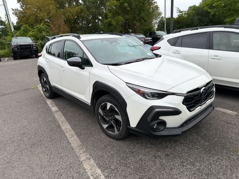 Used 2024 Subaru Crosstrek 2.5i Limited AWD/4WD image 15