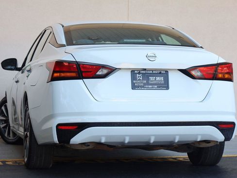 Used 2021 Nissan Altima 2.5 S FWD image 11