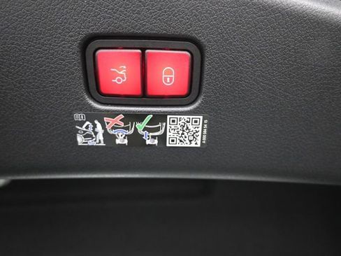 New 2026 Mercedes-Benz CLE 53 AMG 4MATIC Coupe image 23