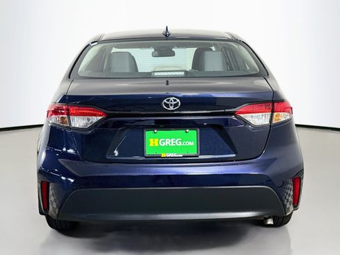 Used 2025 Toyota Corolla LE FWD image 8