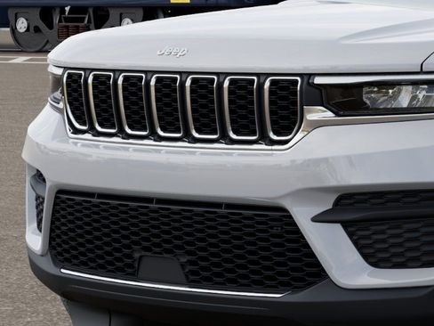New 2026 Jeep Grand Cherokee Laredo X image 11