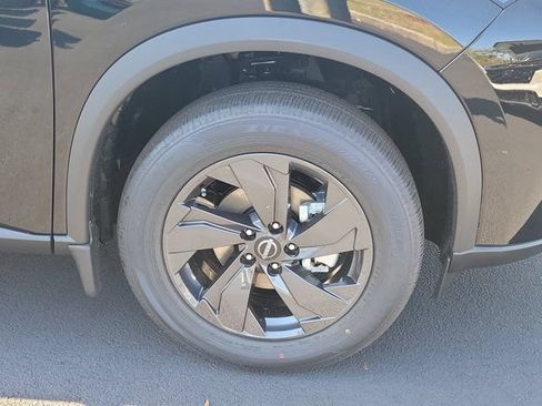 New 2026 Nissan Rogue SV FWD image 3
