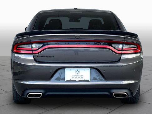 Used 2022 Dodge Charger SXT w/ Blacktop Package RWD image 5