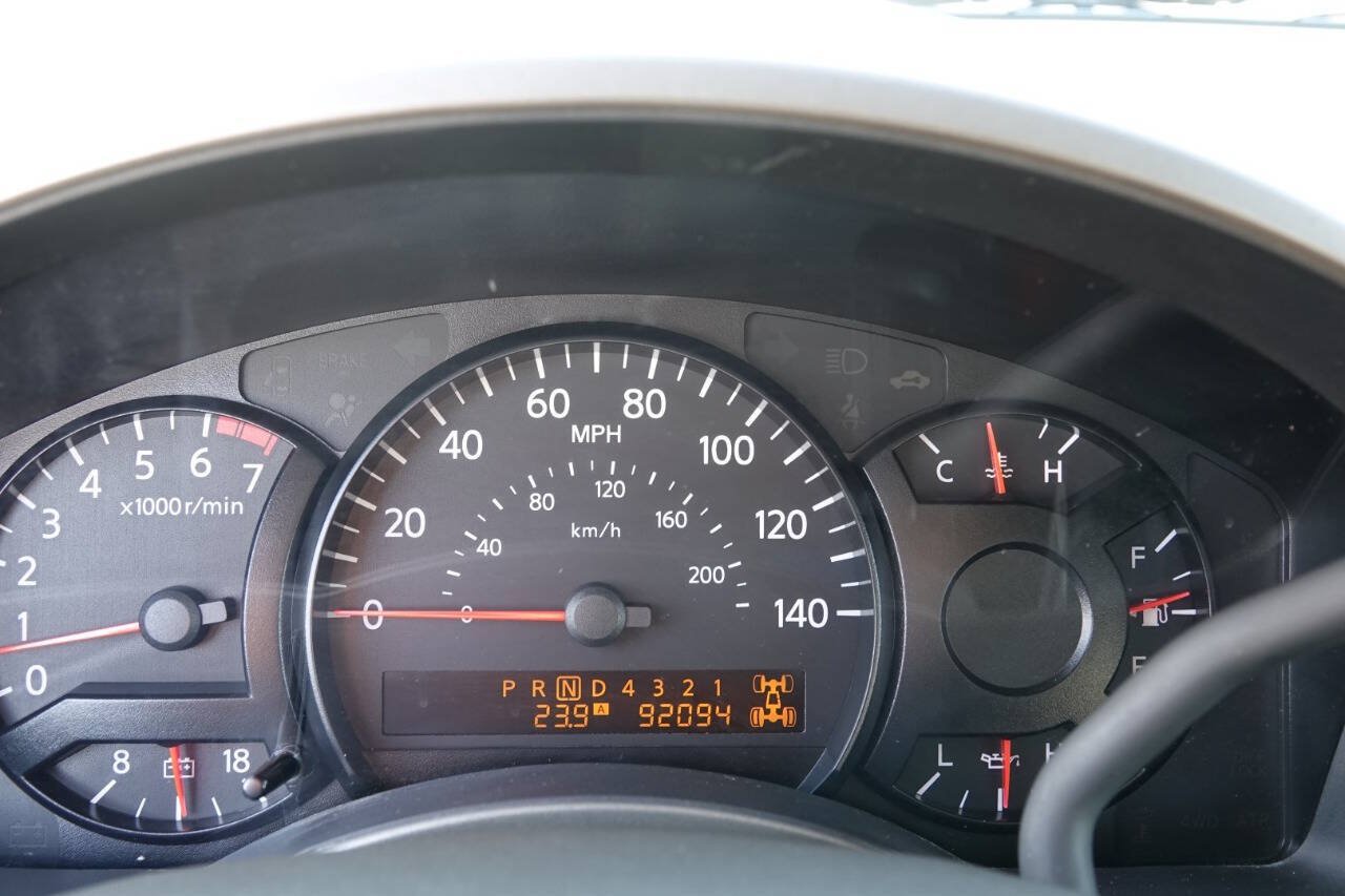 Used 2004 Nissan Titan XE w/ (PRF) Preferred Pkg AWD/4WD image 87
