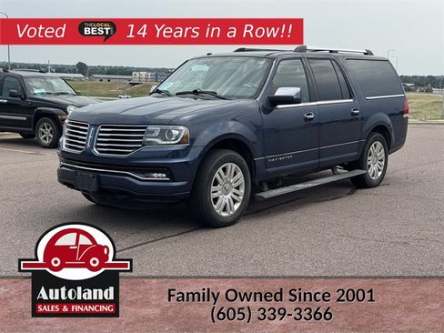 Used 2015 Lincoln Navigator L 4WD image 1