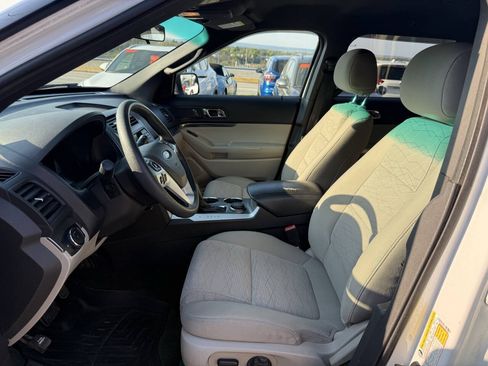 Used 2013 Ford Explorer 4WD image 10