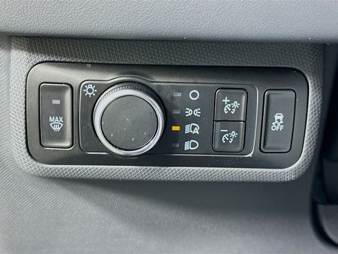 Used 2023 Ford Mustang Mach-E Select image 17