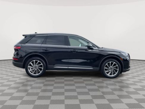 Used 2024 Lincoln Corsair AWD w/ Equipment Group 101A image 9