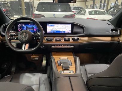Used 2025 Mercedes-Benz GLS 450 4MATIC w/ AMG Line Exterior