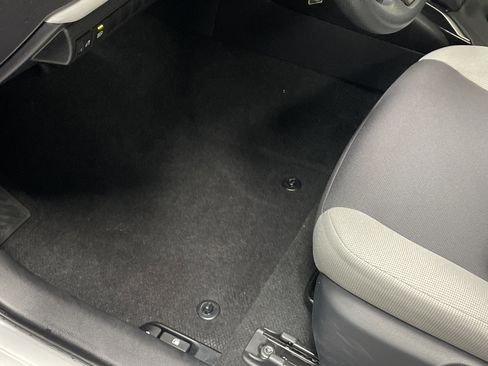 Used 2024 Toyota Corolla LE image 17