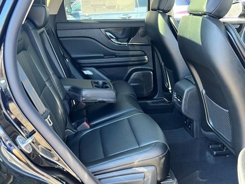 New 2026 Lincoln Corsair Premiere image 11