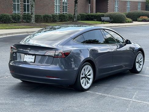 Used 2023 Tesla Model 3 Standard Range RWD image 9