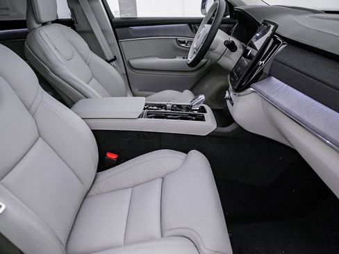 New 2026 Volvo XC90 T8 Ultra w/ Lounge Package AWD/4WD image 16