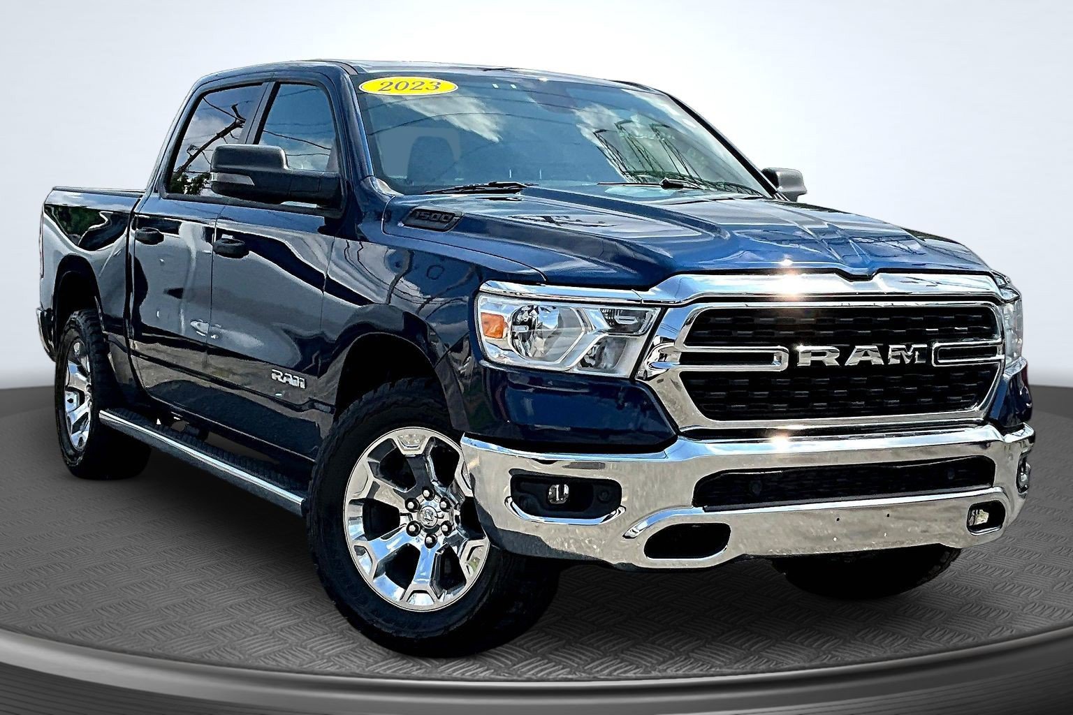 Used 2023 RAM 1500 Big Horn AWD/4WD image 2